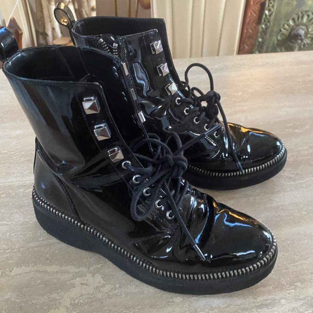 Black Leather Combat Boots size 7.5 Michael Kors Biker Rock Girl Goth Style